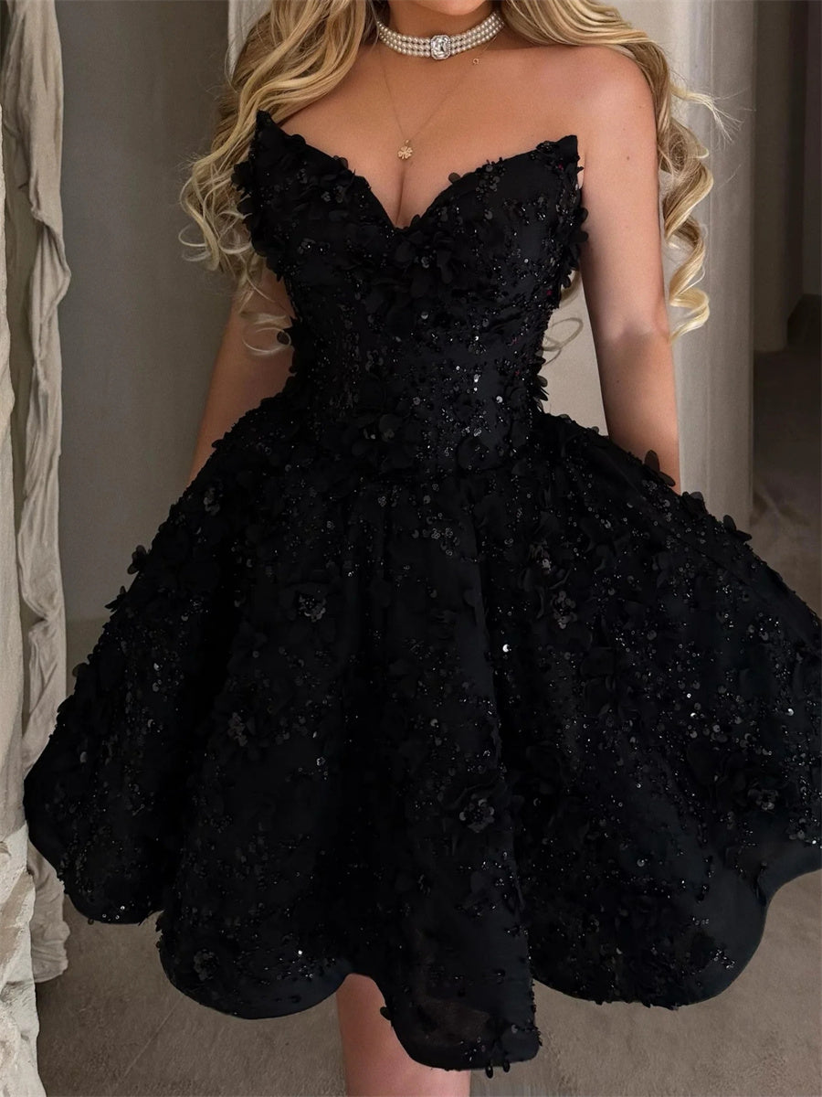 A-line/Princess Sweetheart Short/Mini Lace Corset Homecoming Dress