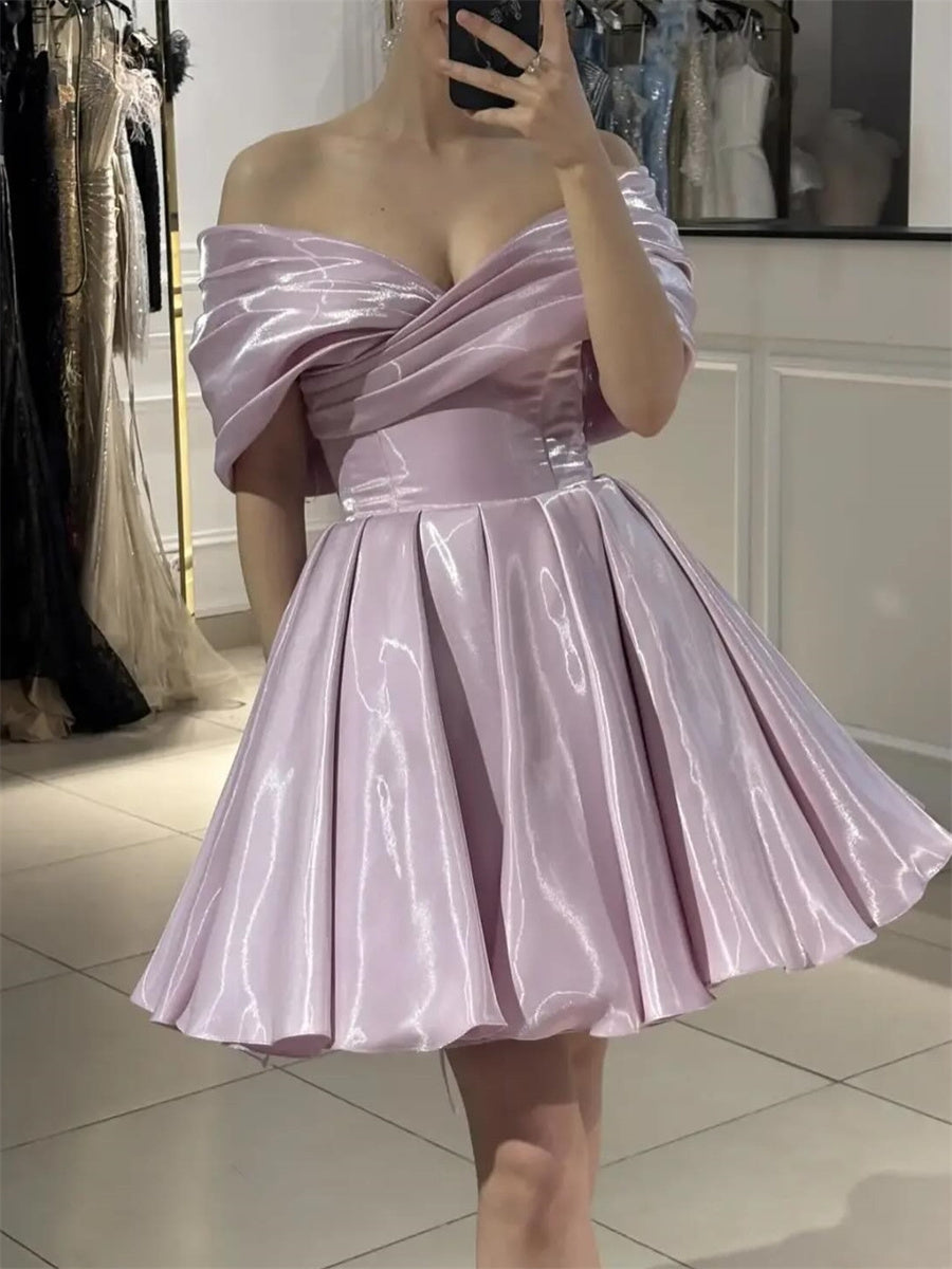 A-line/Princess Off-the-Shoulder Pleated Short/Mini Corset Homecoming Dress