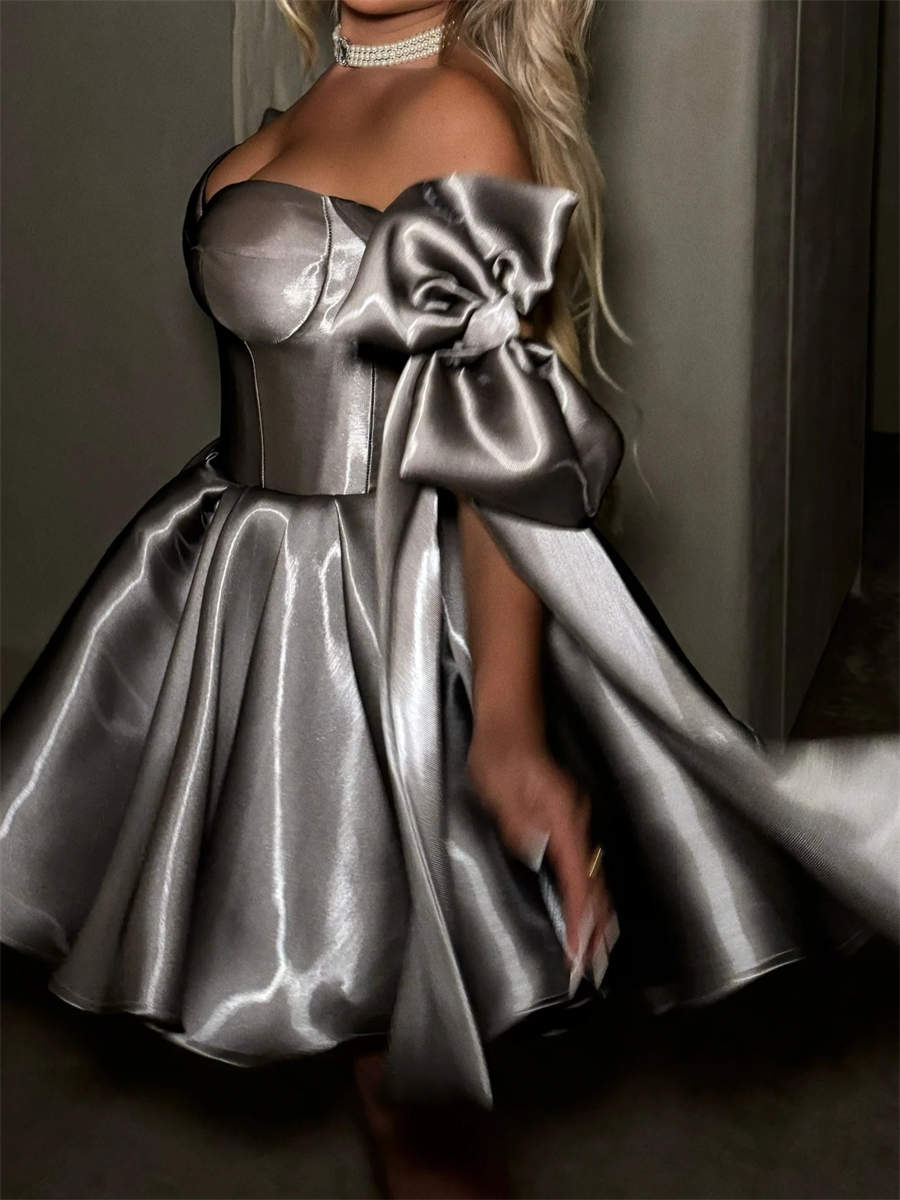 A-line/Princess Off-the-Shoulder Bow Short/Mini Corset Homecoming Dress