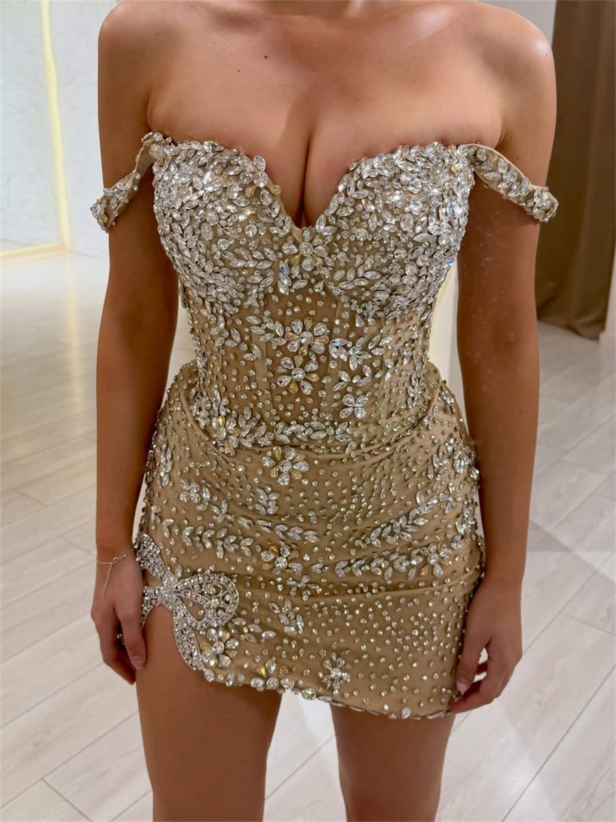 Sheath/Column Off-the-Shoulder Rhinestone Short/Mini Tulle Corset Homecoming Dress