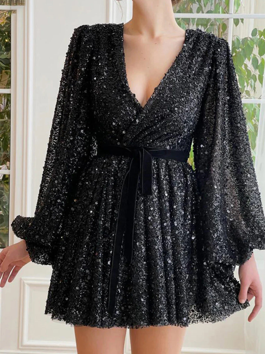 A-line/Princess V-neck Long Sleeves Pleated Short/Mini Corset Homecoming Dress