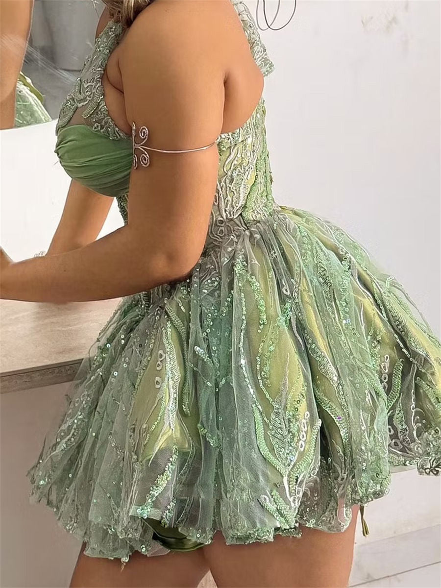 A-line/Princess Halter Ruffles Short/Mini Lace Corset Homecoming Dress