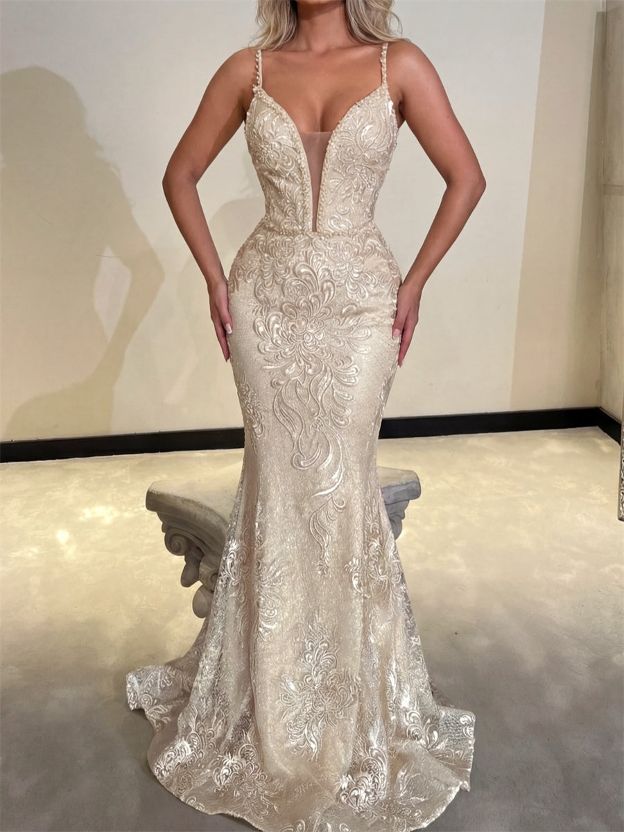 Sheath/Column V-neck Appliques Lace Sweep Train Lace Corset Evening Dress
