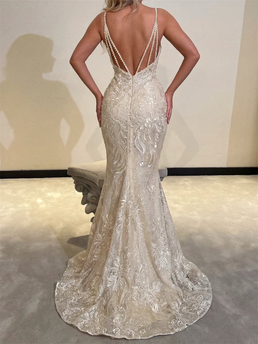 Sheath/Column V-neck Appliques Lace Sweep Train Lace Corset Evening Dress
