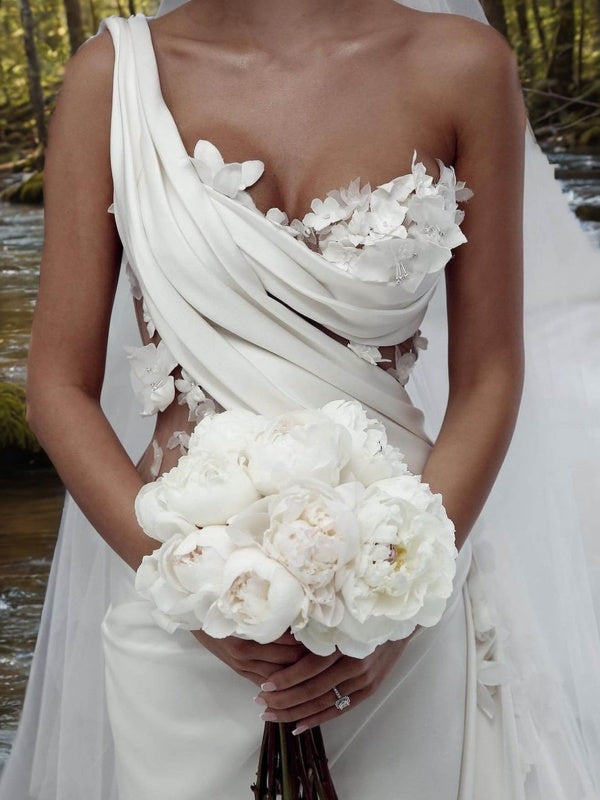 Sheath One-Shoulder Appliques Lace Chapel Train Charmeuse Wedding Dress