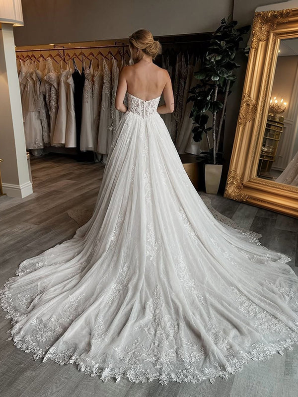 A-line Straight Long Sleeves Appliques Lace Chapel Train Tulle Corset Wedding Dress