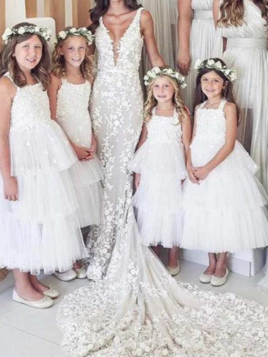 Sheath V-neck Appliques Lace Cathedral Train Lace Corset Wedding Dress