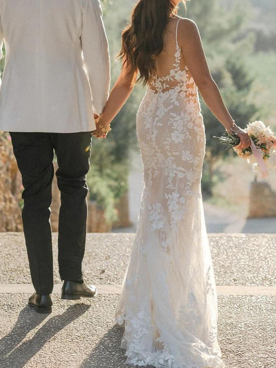 Sheath V-neck Appliques Lace Sweep Train Tulle Corset Wedding Dress