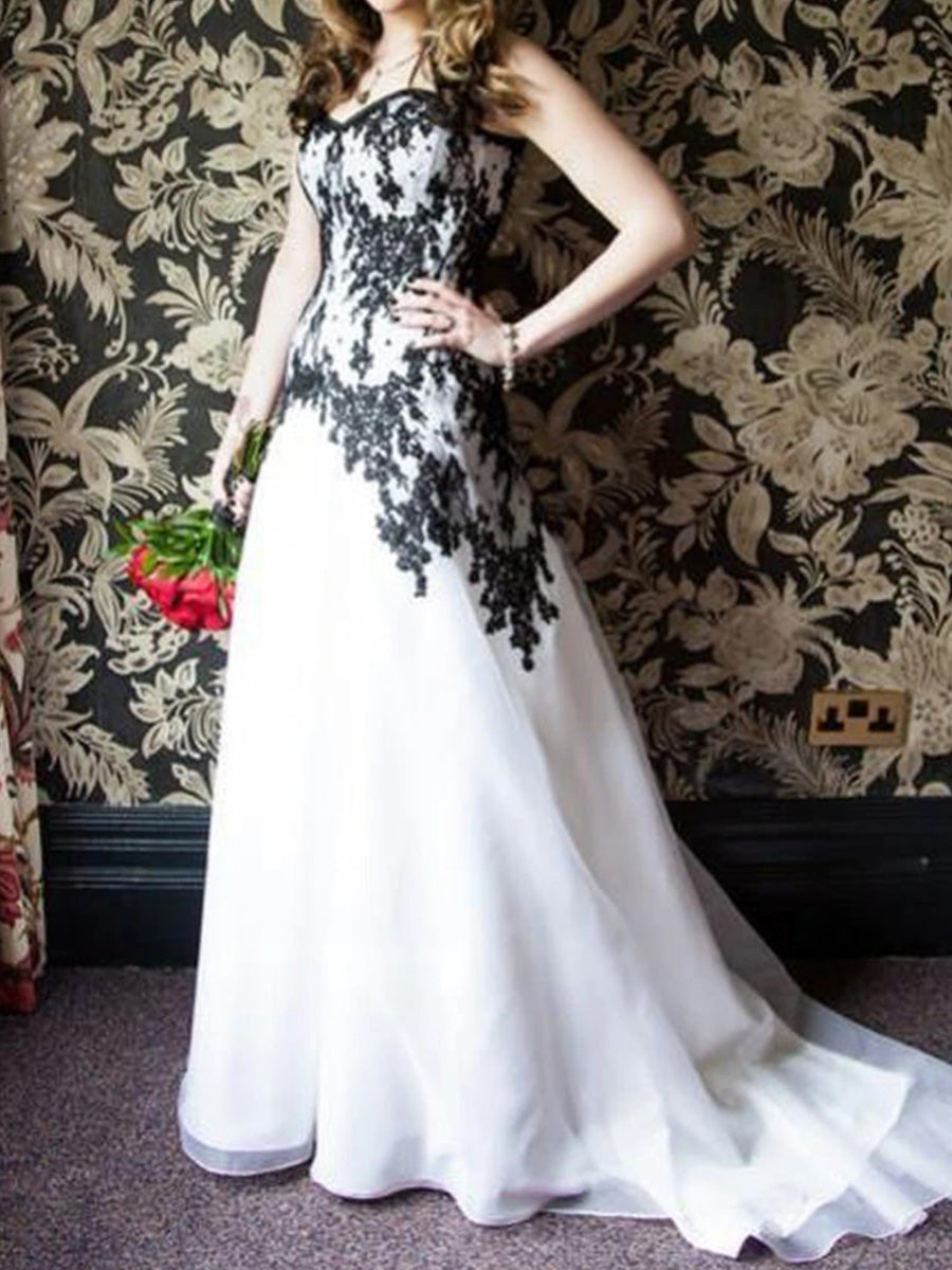 A-line Sweetheart Appliques Lace Sweep Train Organza Corset Wedding Dress