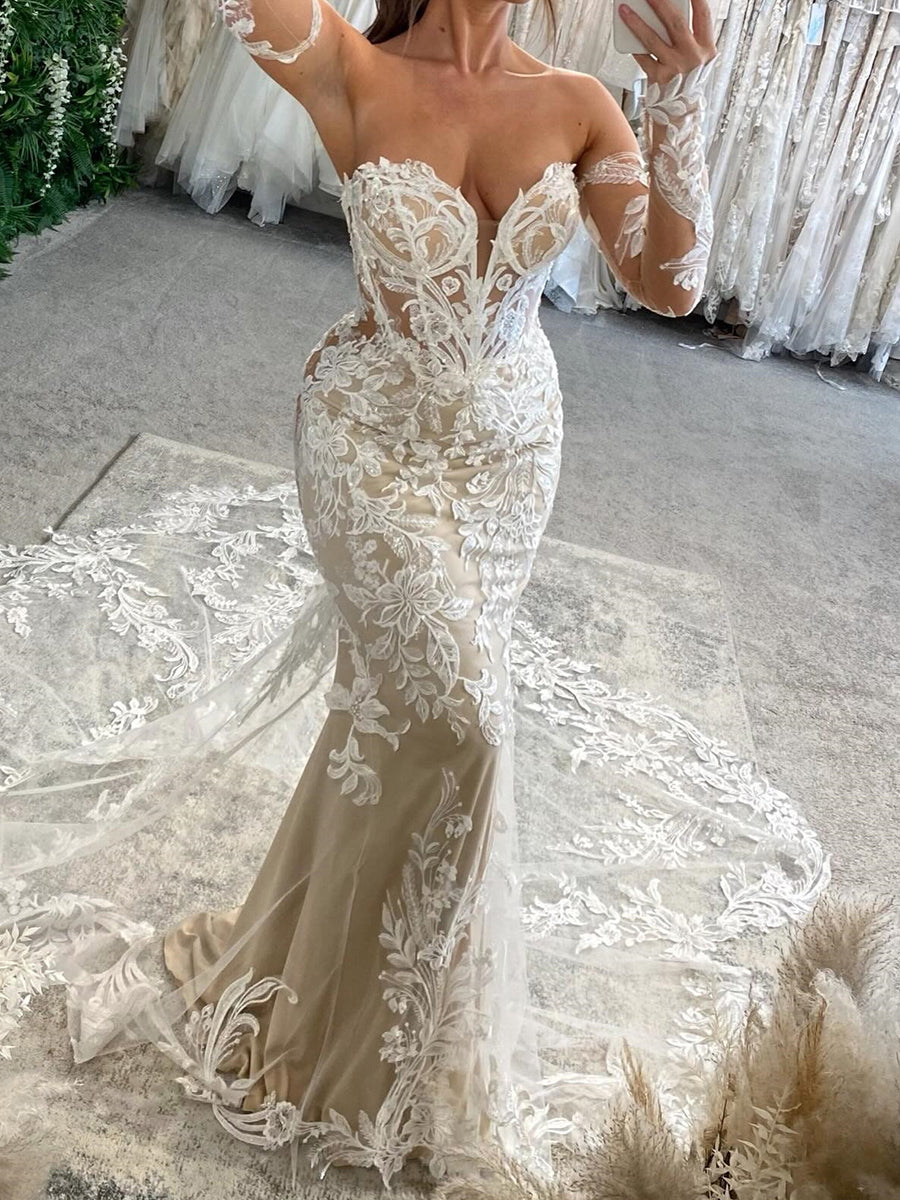 Sheath/Column Sweetheart Long Sleeves Appliques Lace Sweep Train Tulle Corset Wedding Dress
