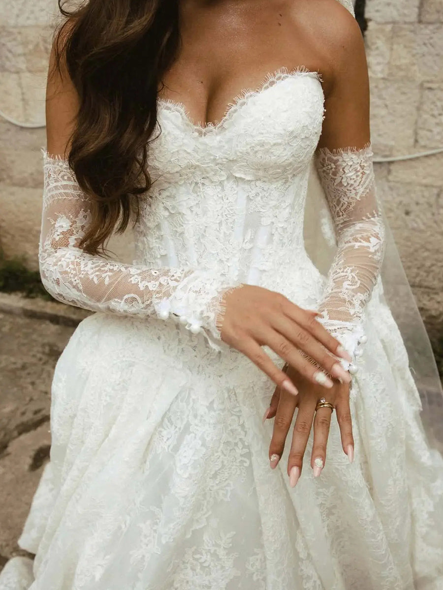 A-line/Princess Sweetheart Long Sleeves Appliques Lace Sweep Train Lace Corset Wedding Dress