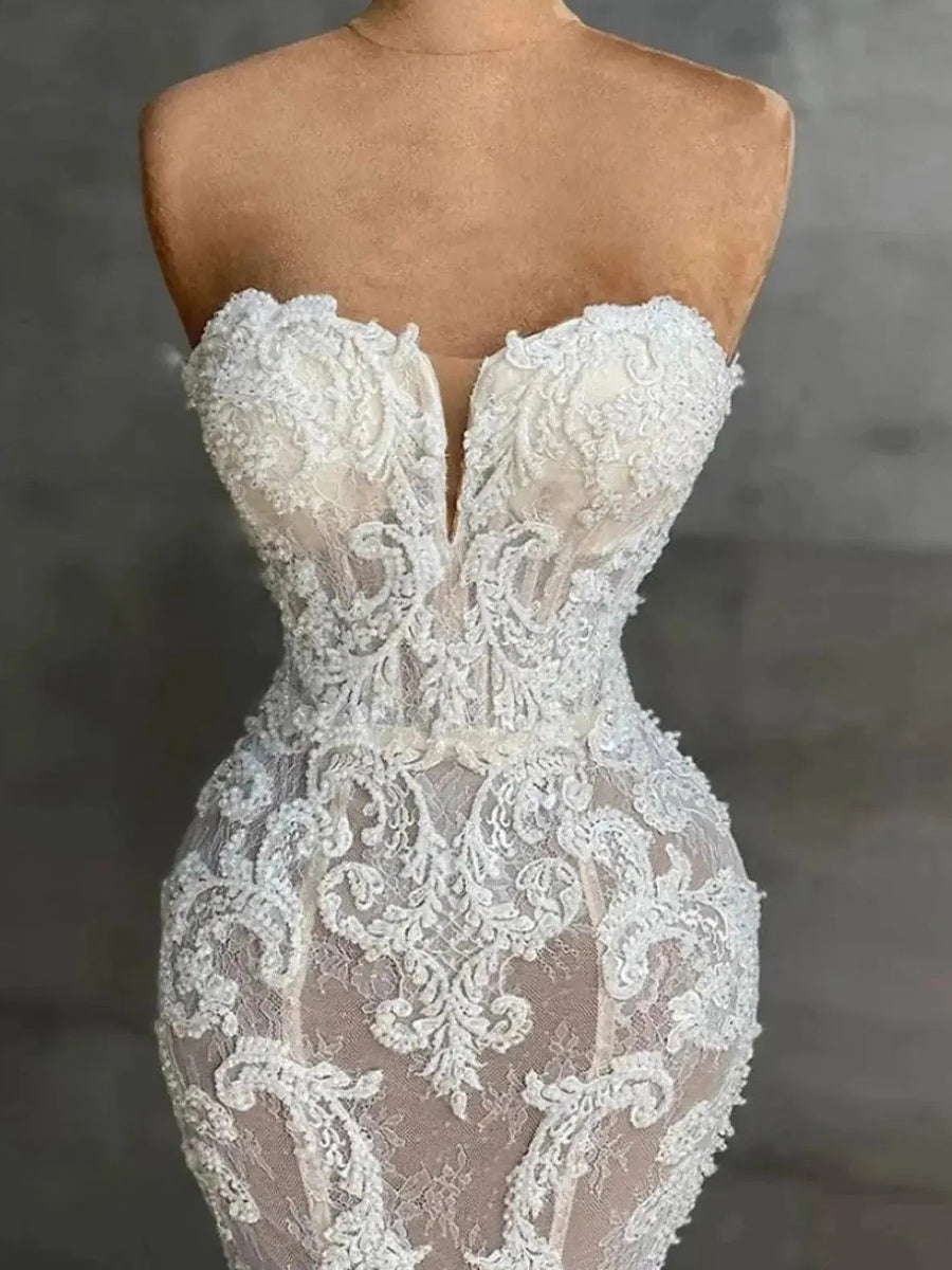 Sheath/Column Sweetheart Appliques Lace Sweep Train Tulle Corset Wedding Dress