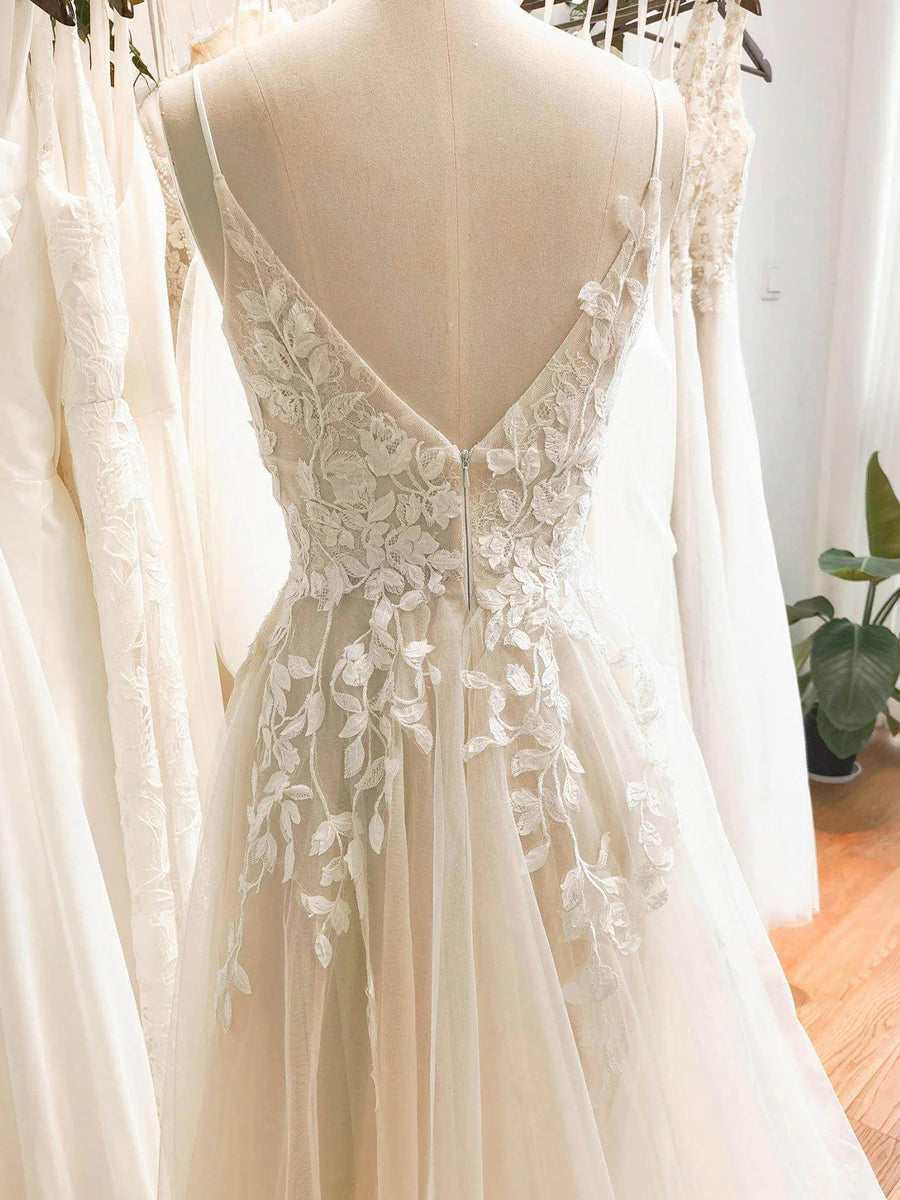 A-line/Princess V-neck Appliques Lace Floor-Length Tulle Corset Wedding Dress
