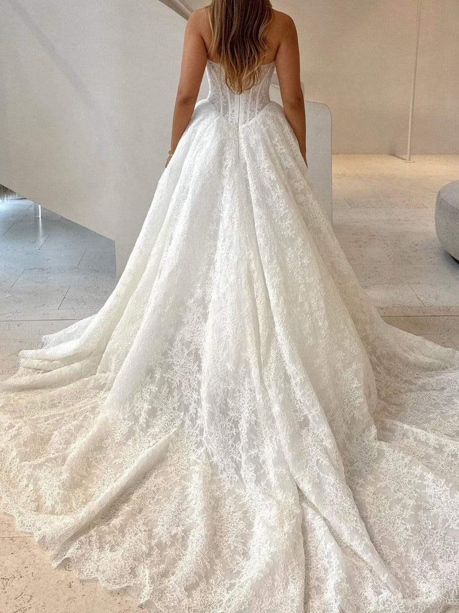A-line/Princess Straight Appliques Lace Chapel Train Lace Corset Wedding Dress