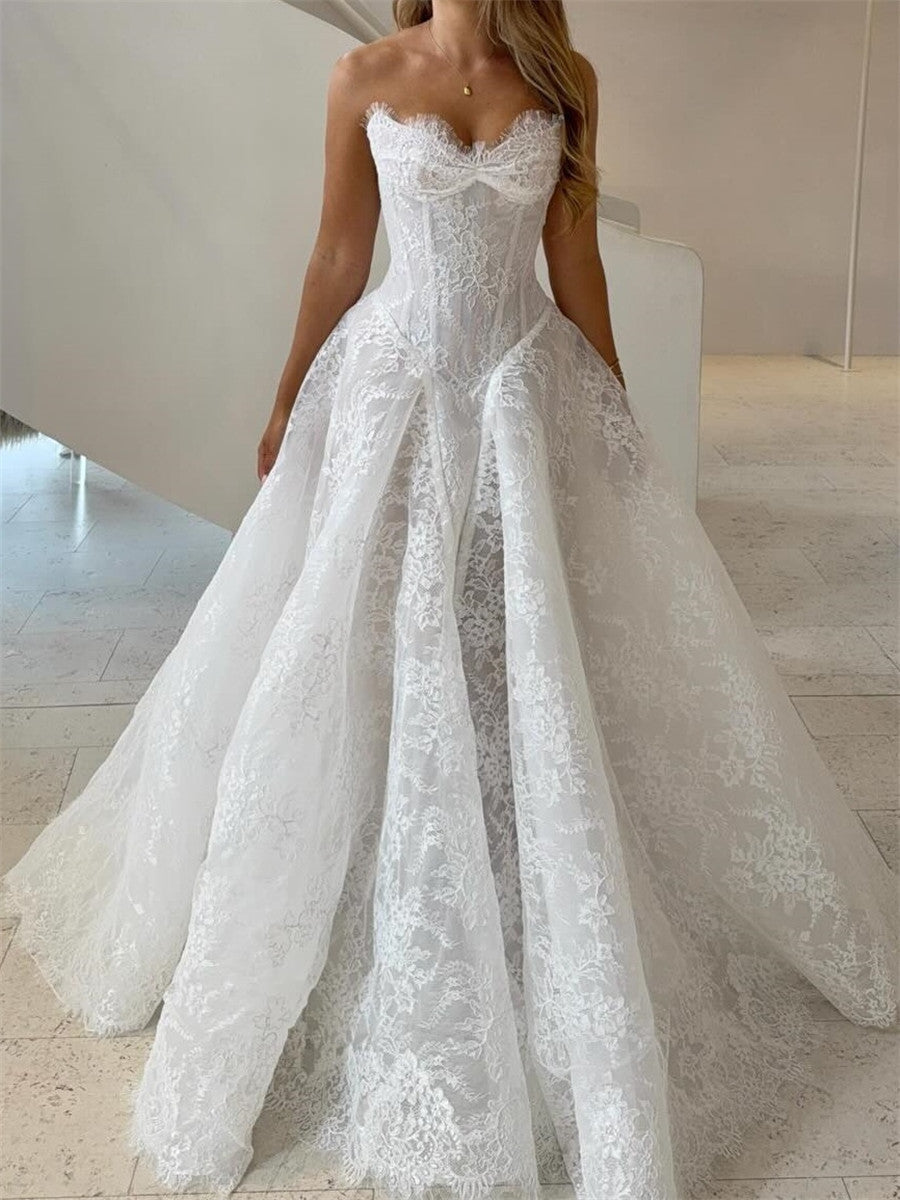 A-line/Princess Sweetheart Appliques Lace Chapel Train Lace Corset Wedding Dress