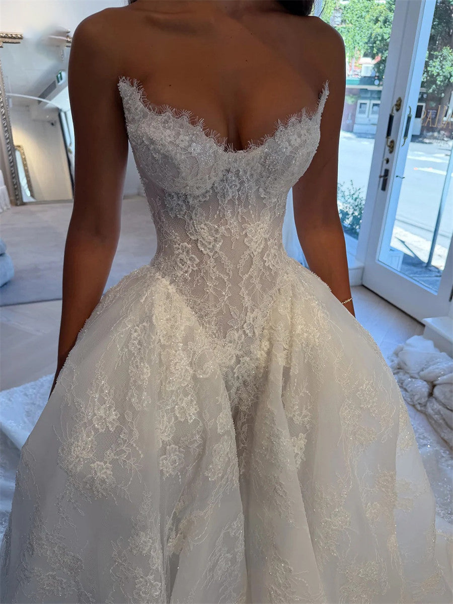 A-line/Princess Sweetheart Appliques Lace Cathedral Train Lace Wedding Dress