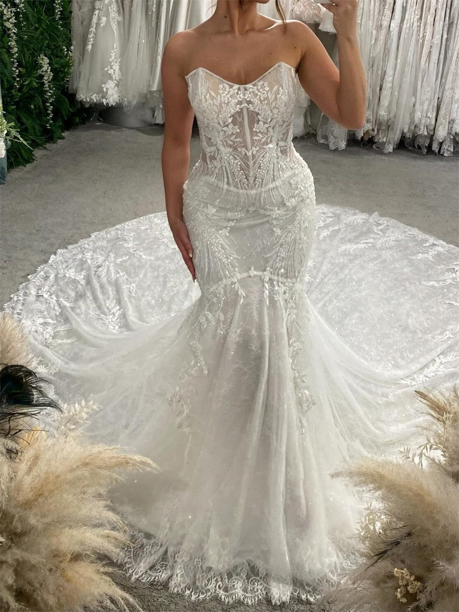 Sheath/Column Sweetheart Appliques Lace Cathedral Train Tulle Corset Wedding Dress
