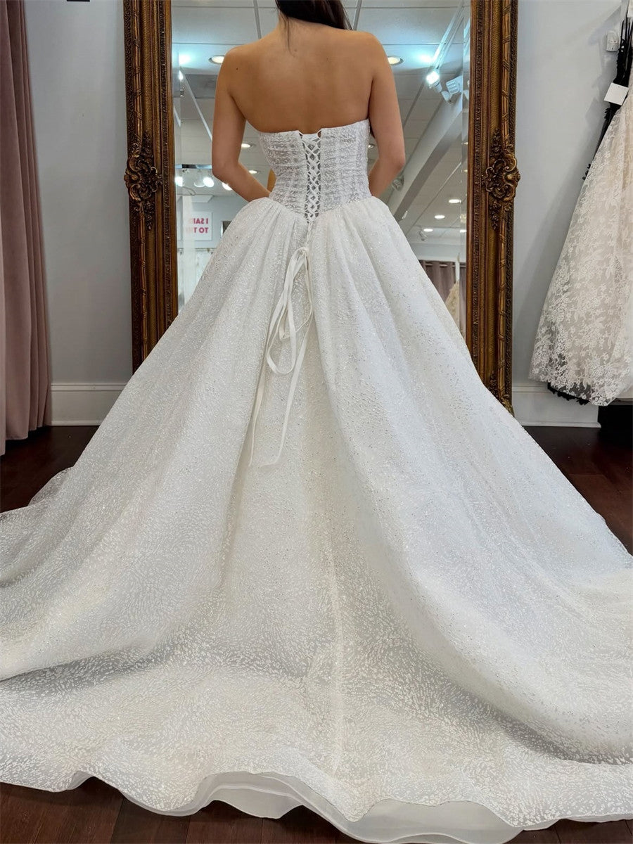A-line/Princess Sweetheart Court Train Corset Wedding Dress