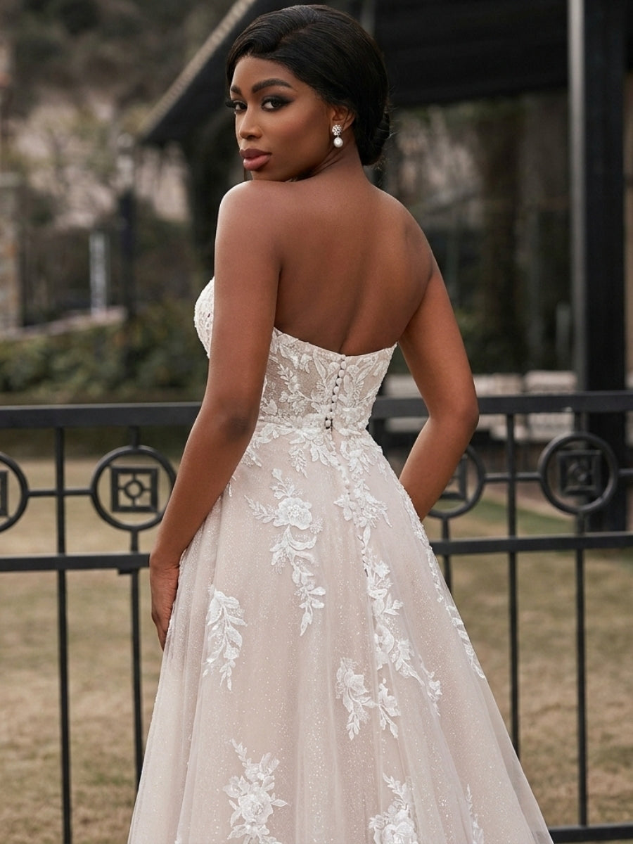 A-line/Princess Sweetheart Appliques Lace Court Train Tulle Corset Wedding Dress