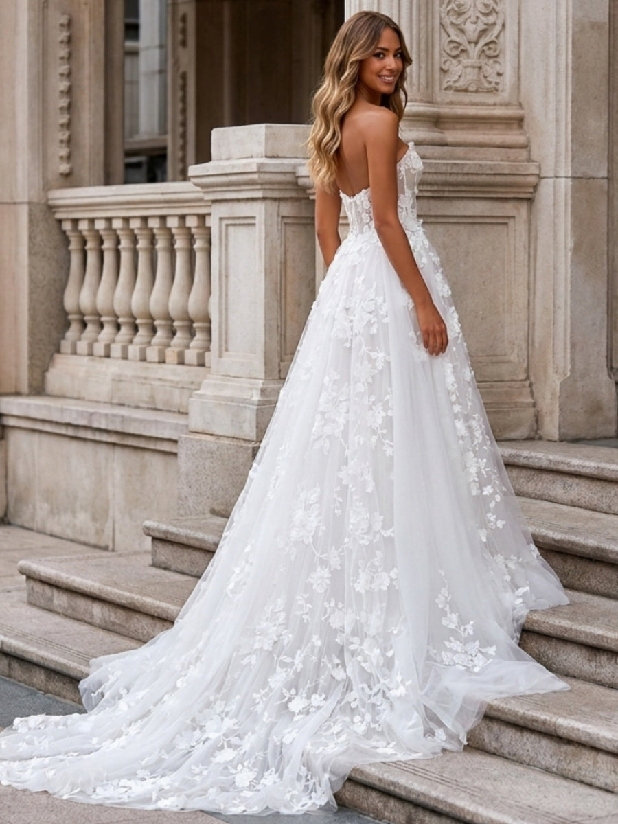 A-line/Princess Straight Appliques Lace Cathedral Train Tulle Corset Wedding Dress