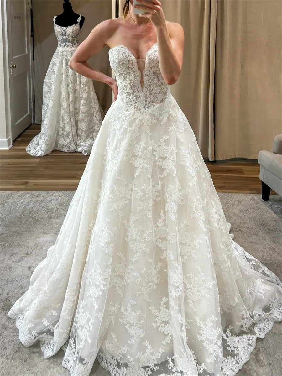 A-line/Princess Sweetheart Appliques Lace Court Train Lace Corset Wedding Dress
