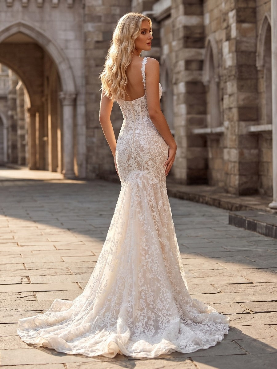 Sheath/Column Sweetheart Appliques Lace Court Train Lace Corset Wedding Dress